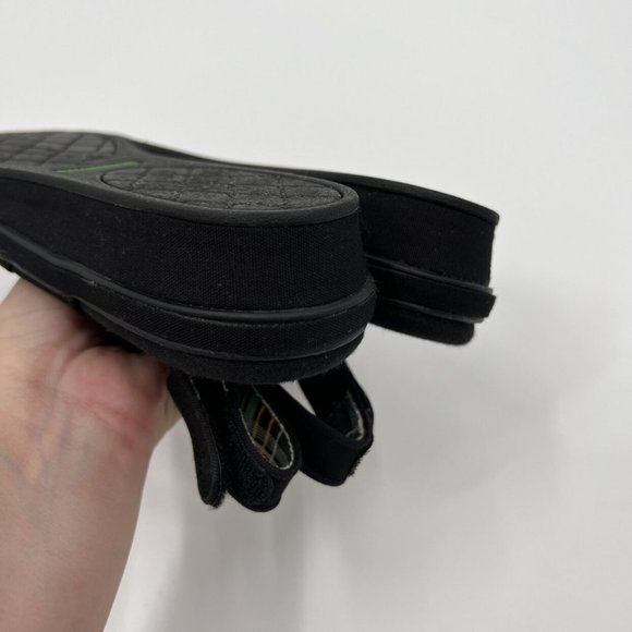 Grasshoppers Black Stretch Sandals - Picture 10 of 10